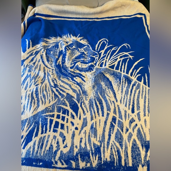 Biederlack | Vintage | Fleece Blanket | Big Blue Lion | Very Good Condition - Picture 2 of 3